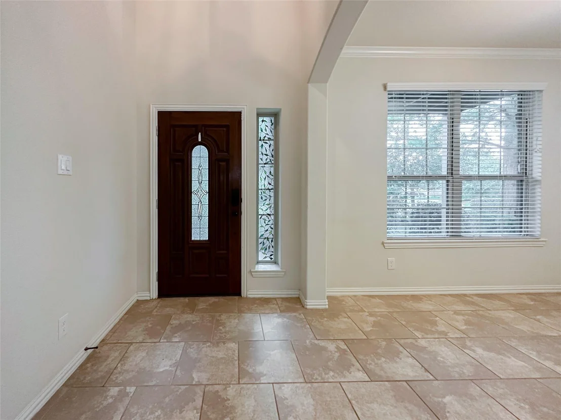 Photo of 110 S Sawbridge Circle