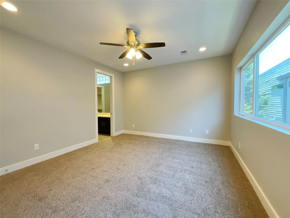 Photo of 2364 Commerce Street