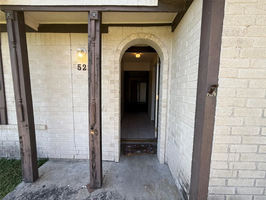 Photo of 522 Charleston Square