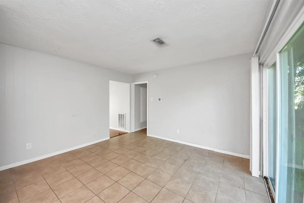 Photo of 12610 Chiswick Road