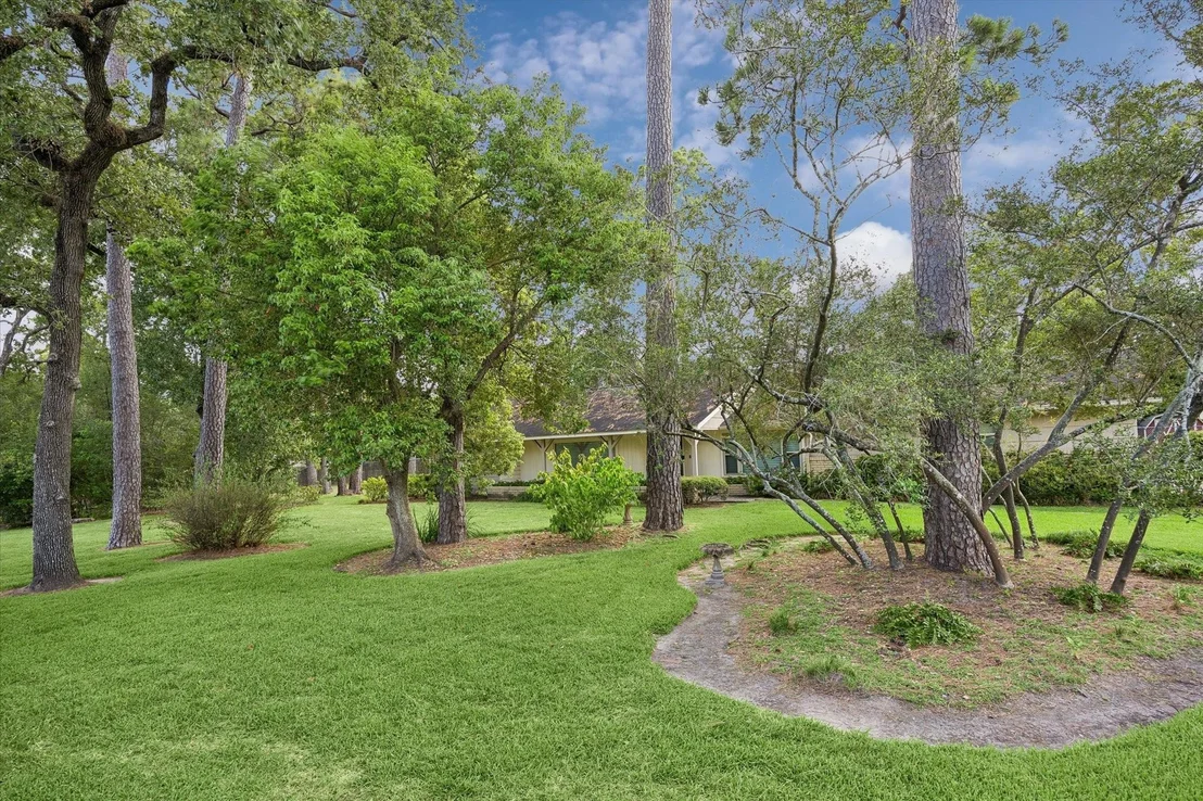 Photo of 711 Echo Lane