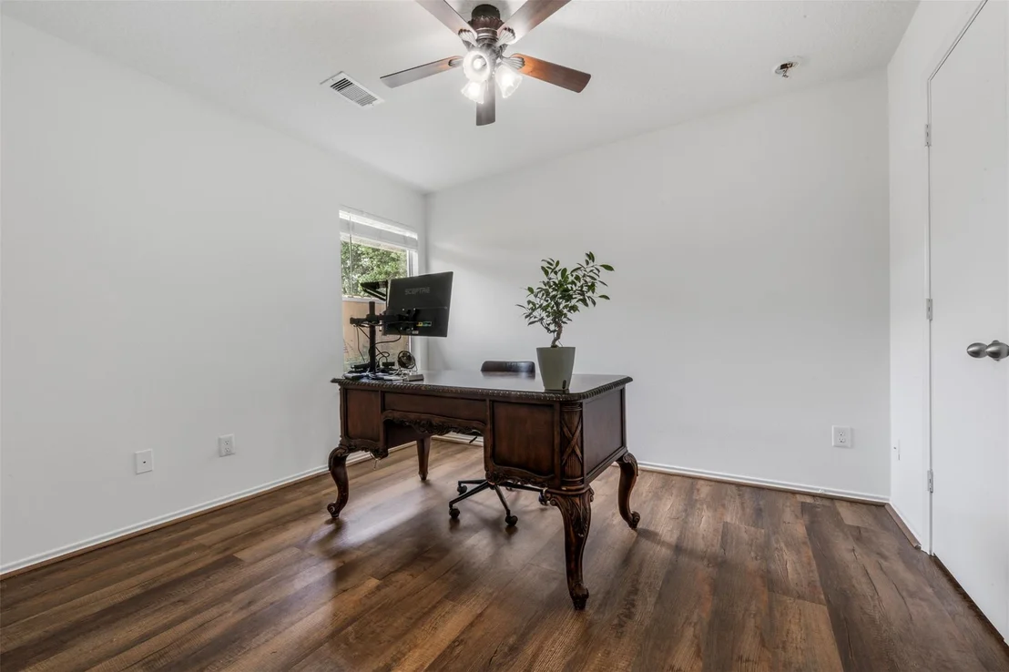 Photo of 9750 Gulfstream Drive