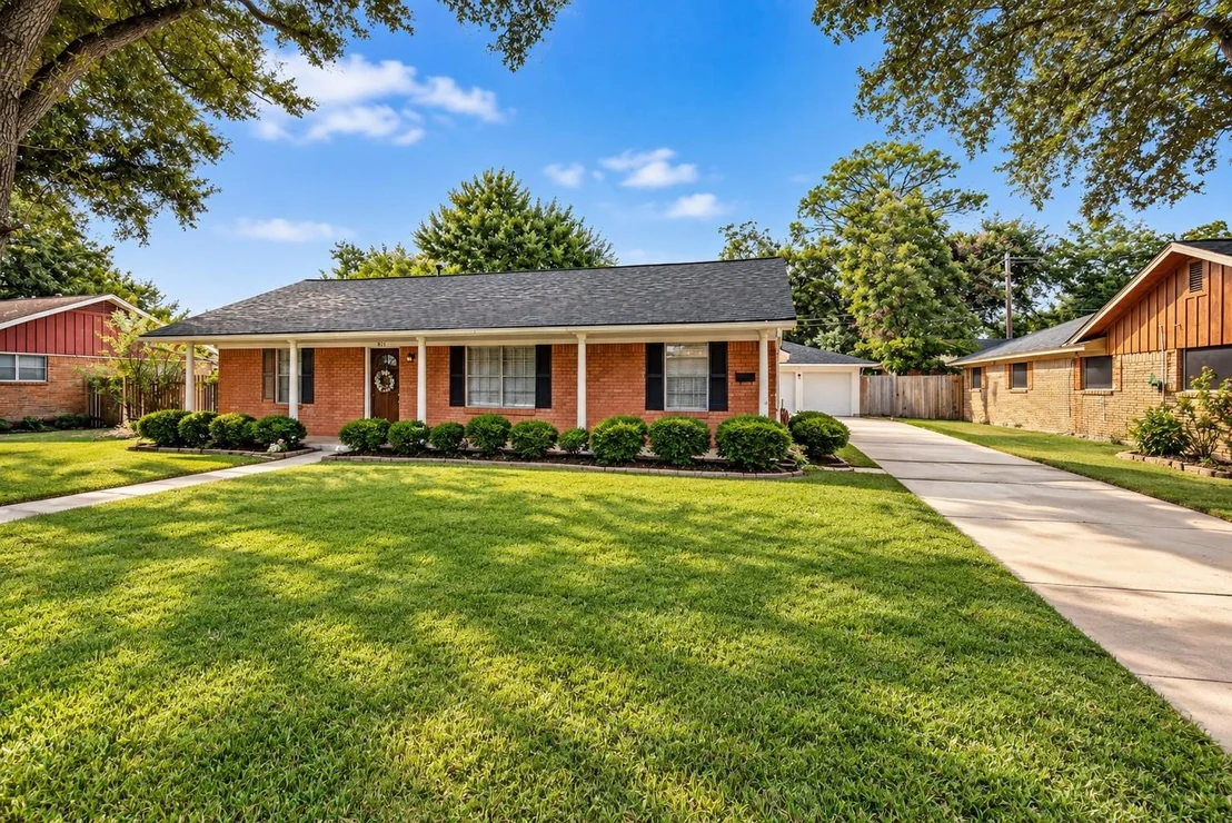 Photo of 2016 San Jacinto Drive