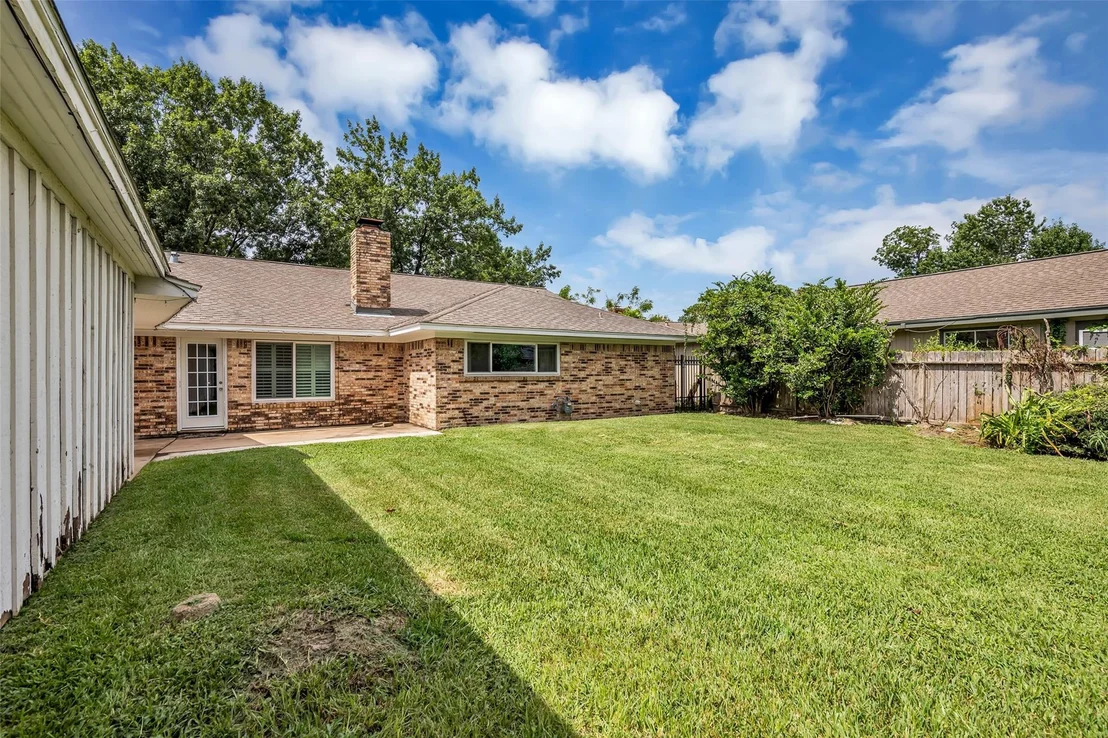 Photo of 947 Thornton Road