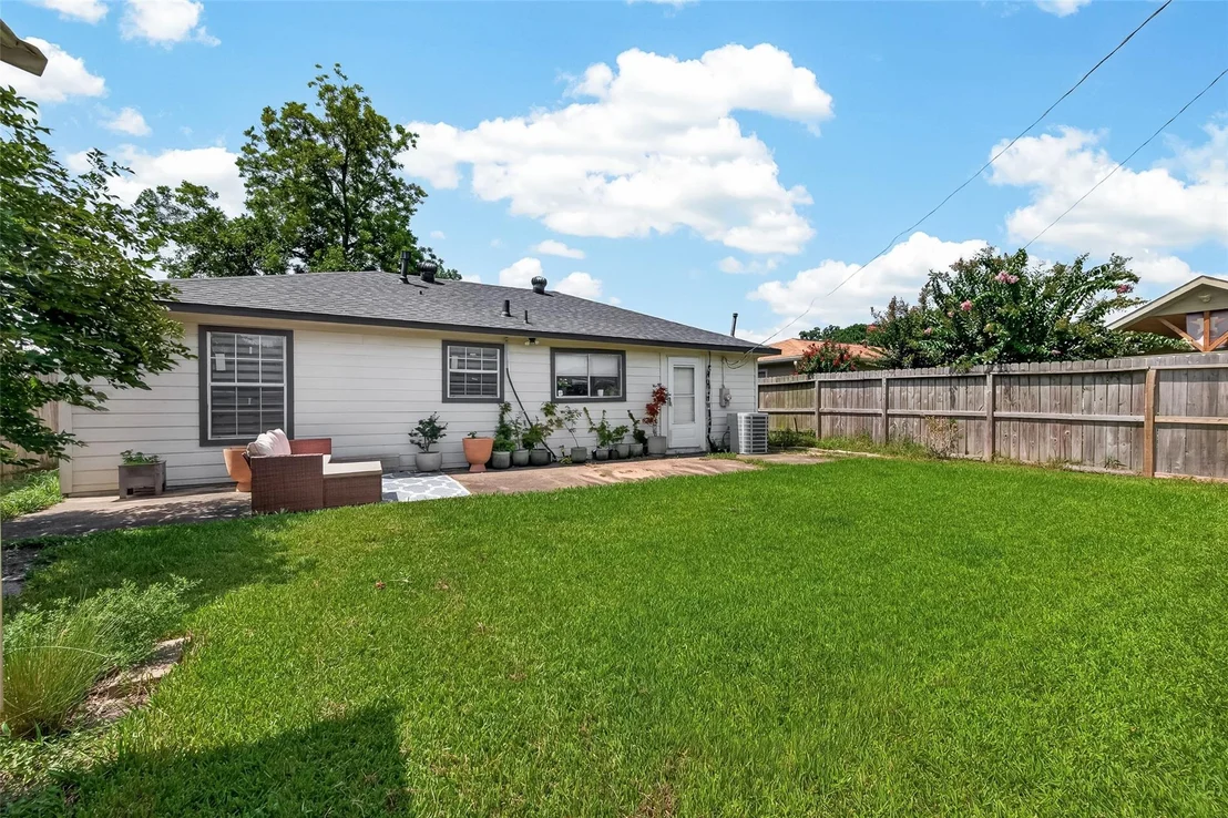 Photo of 7615 Azalea Street