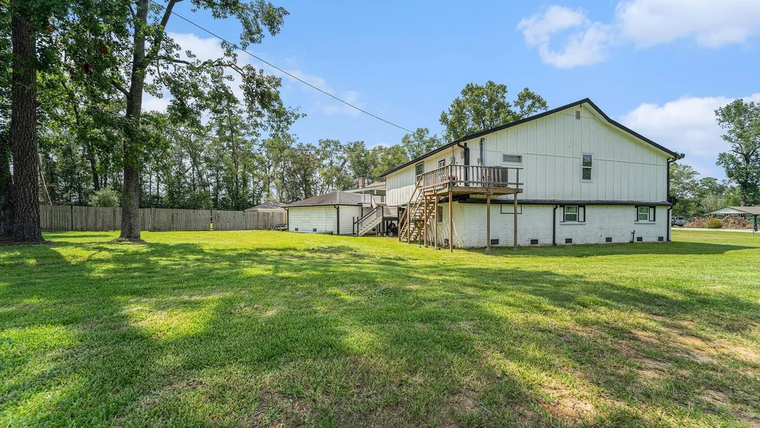 Photo of 302 Brook Hollow Drive