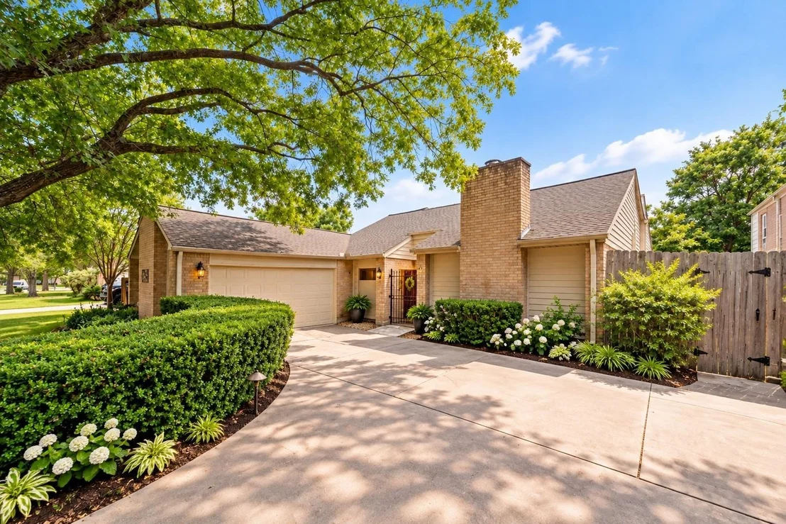 Photo of 1034 Coachlight Drive