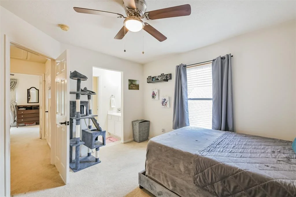 Photo of 9127 Memorial Valley Drive