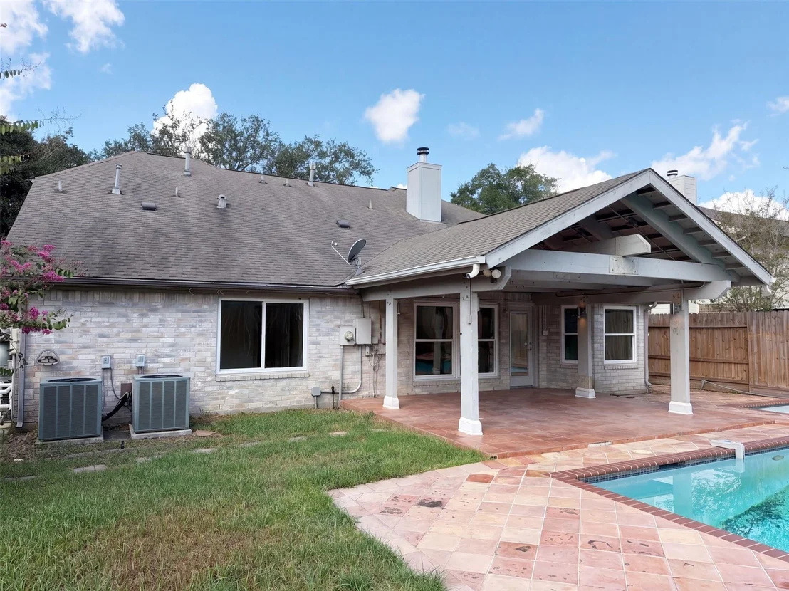 Photo of 1115 Long Prairie Drive