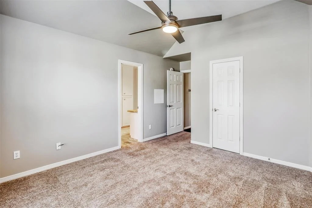 Photo of 2114 Summerland Drive N