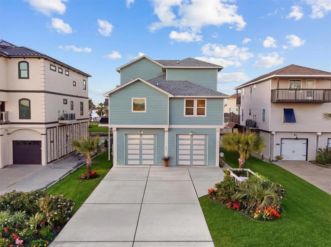 Photo of 438 Amanda Circle