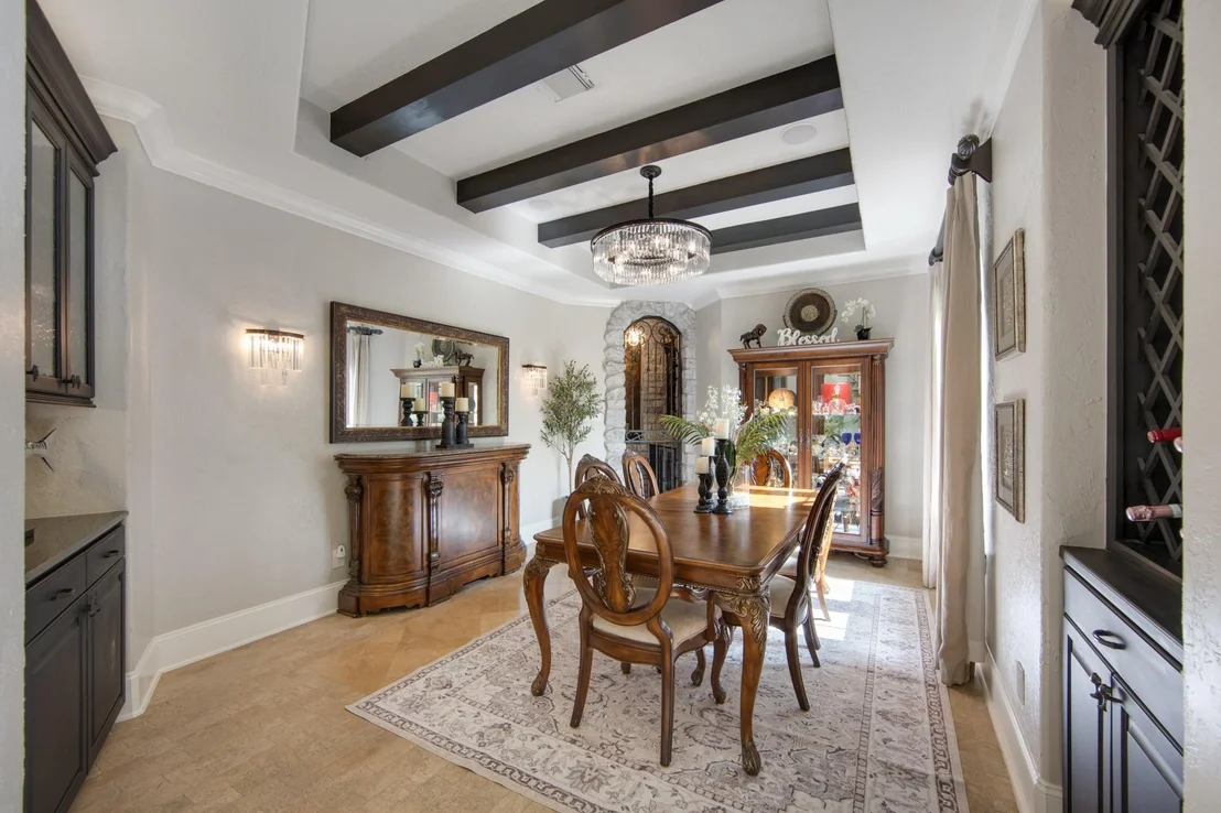Photo of 17108 Lakeway Park