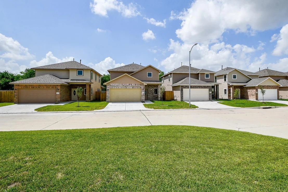 Photo of 2811 Topiary Lane