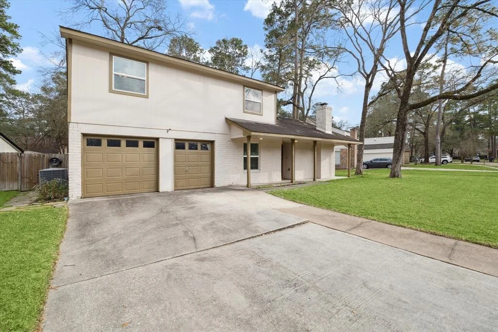 Photo of 14942 Spring Lake Drive