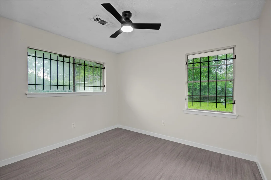 Photo of 7329 Gleason Road