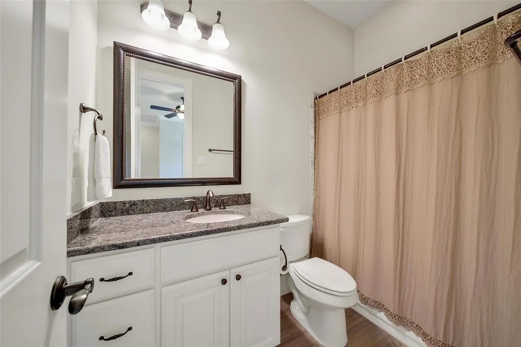 Photo of 111 N Silver Manor Circle