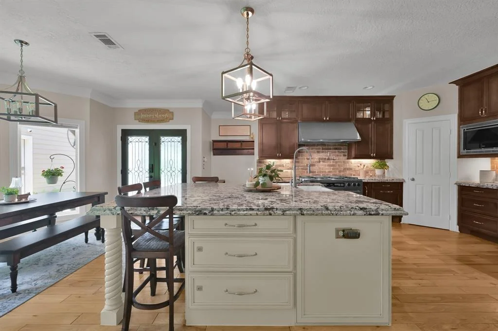 Photo of 10326 Paradise Valley Drive