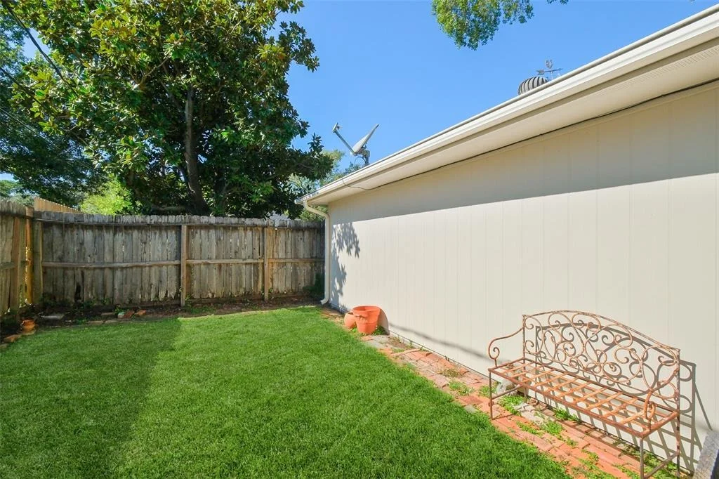 Photo of 10047 Olympia Drive