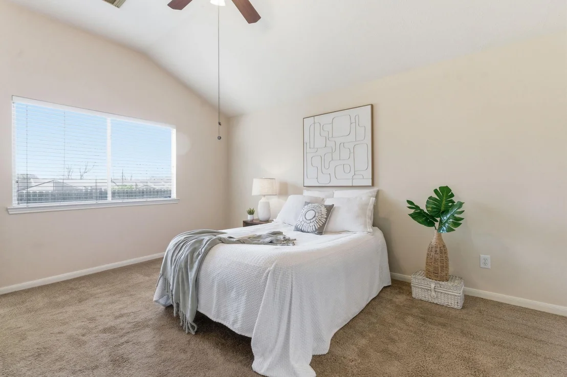 Photo of 10414 Enchanted