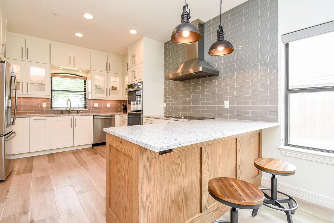 Photo of 723 Plainwood Drive