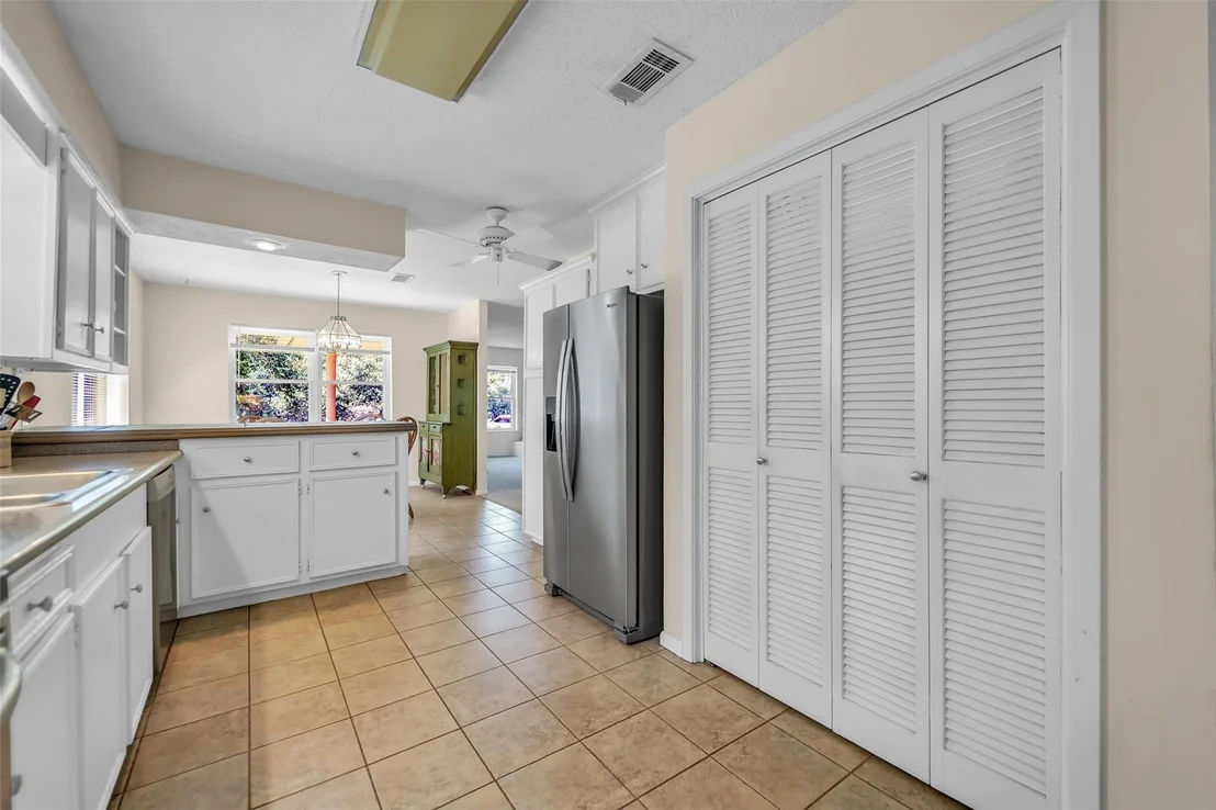 Photo of 16000 Malibu W