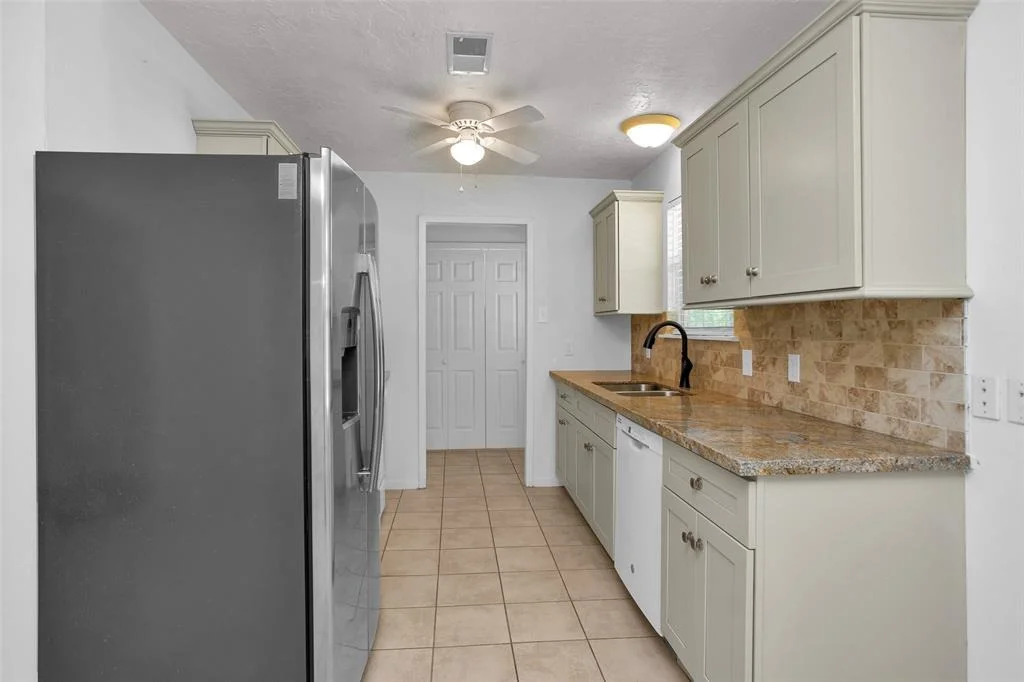 Photo of 814 Whipporwill Road
