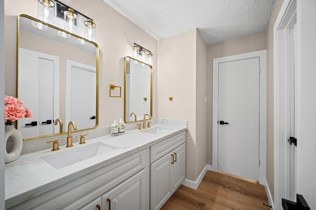 Photo of 4419 Pineville Lane