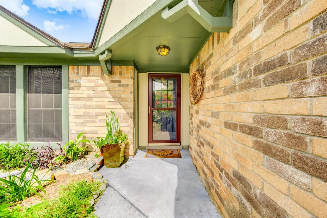 Photo of 19407 Glenway Falls Drive