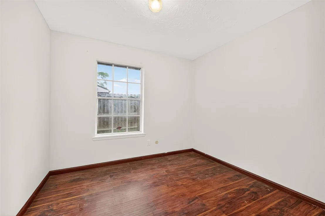 Photo of 11811 Rowan