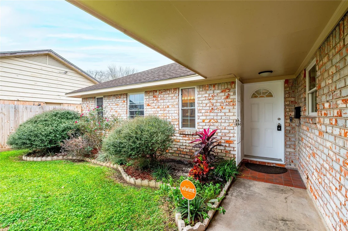 Photo of 4908 Holly Park Drive