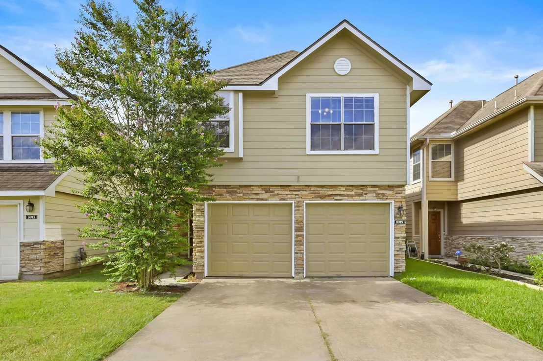 Photo of 8919 Windfern Trace Drive
