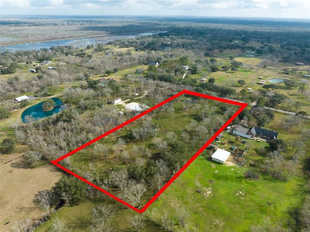 Photo of 17810 Oak Meadow Road