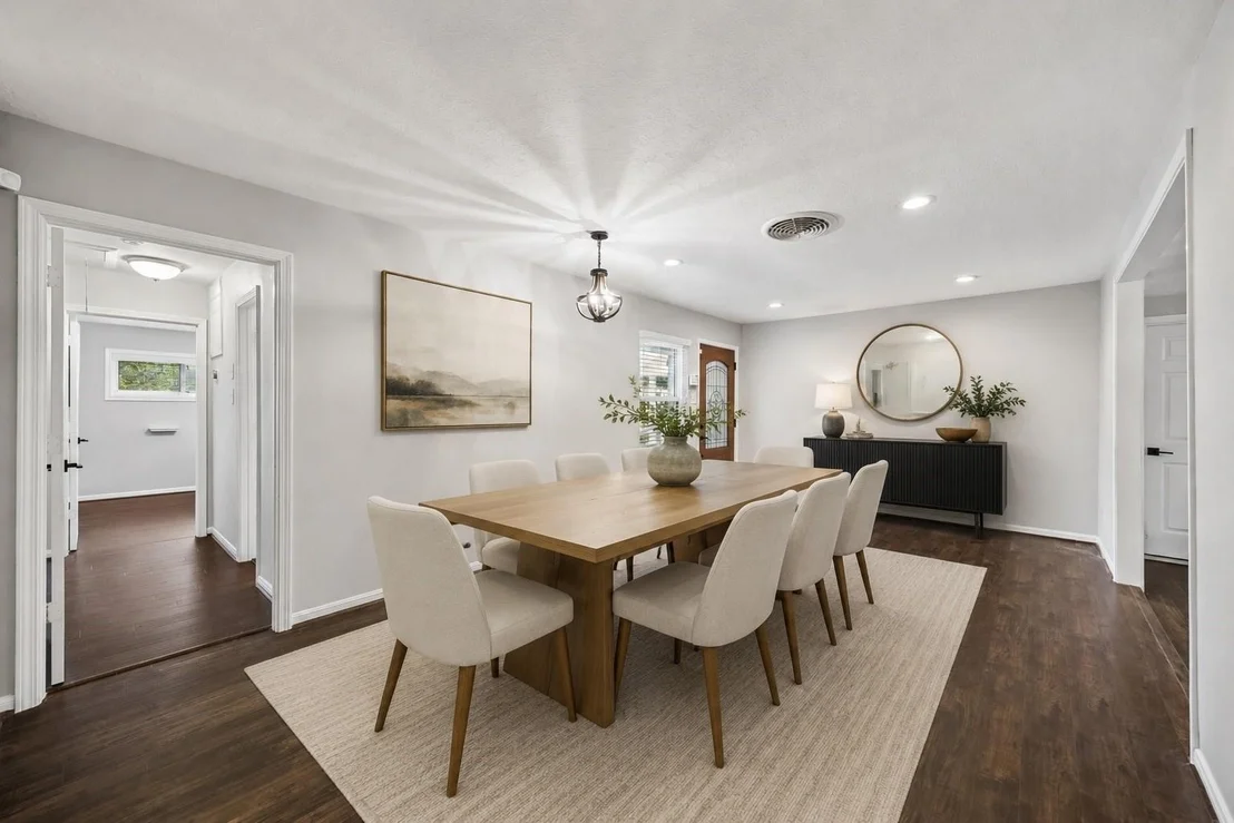 Photo of 2214 Saxon Drive
