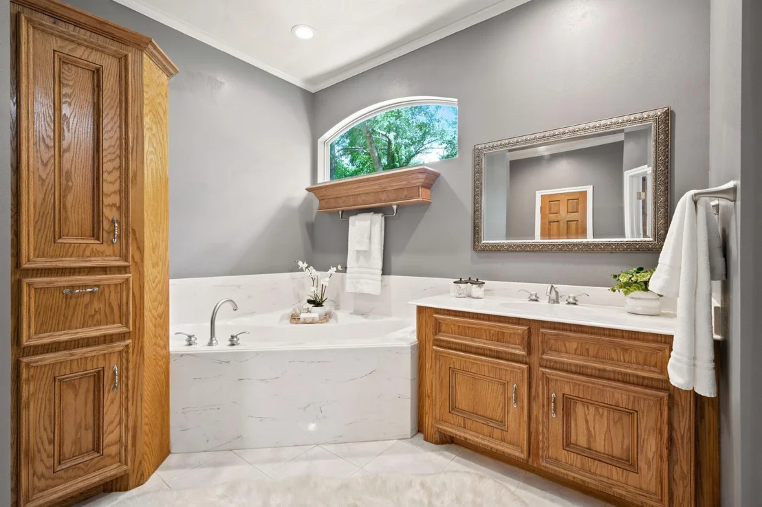 Photo of 15217 Paradise Point Drive