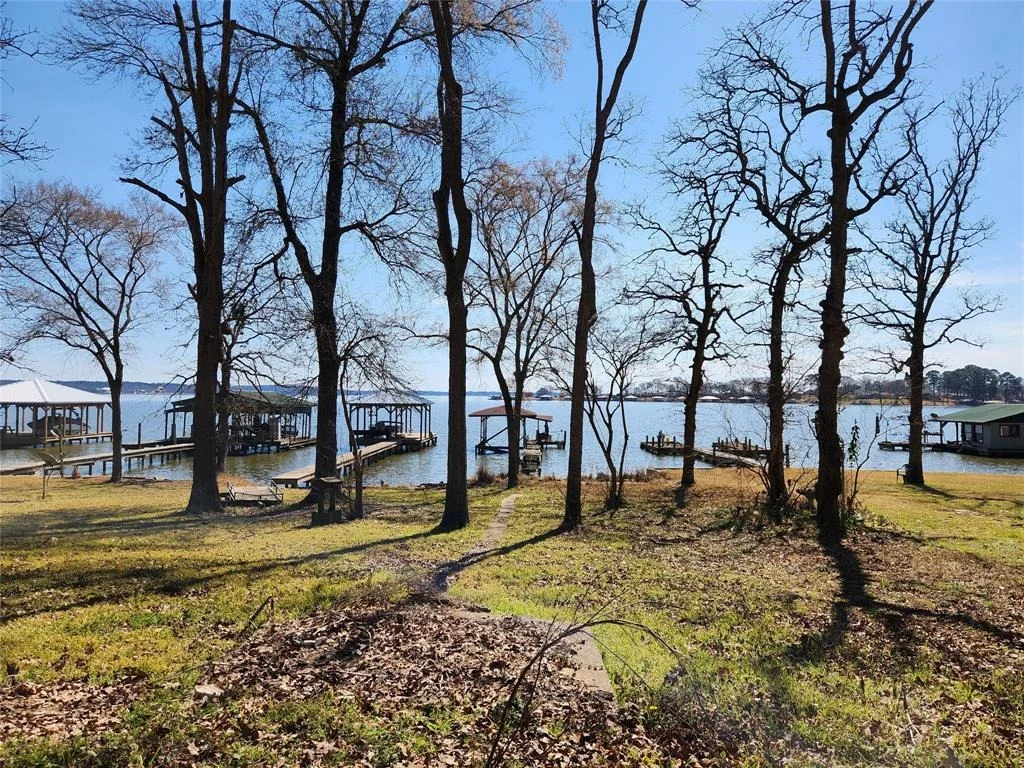 Photo of 1322 Shoreline Circle