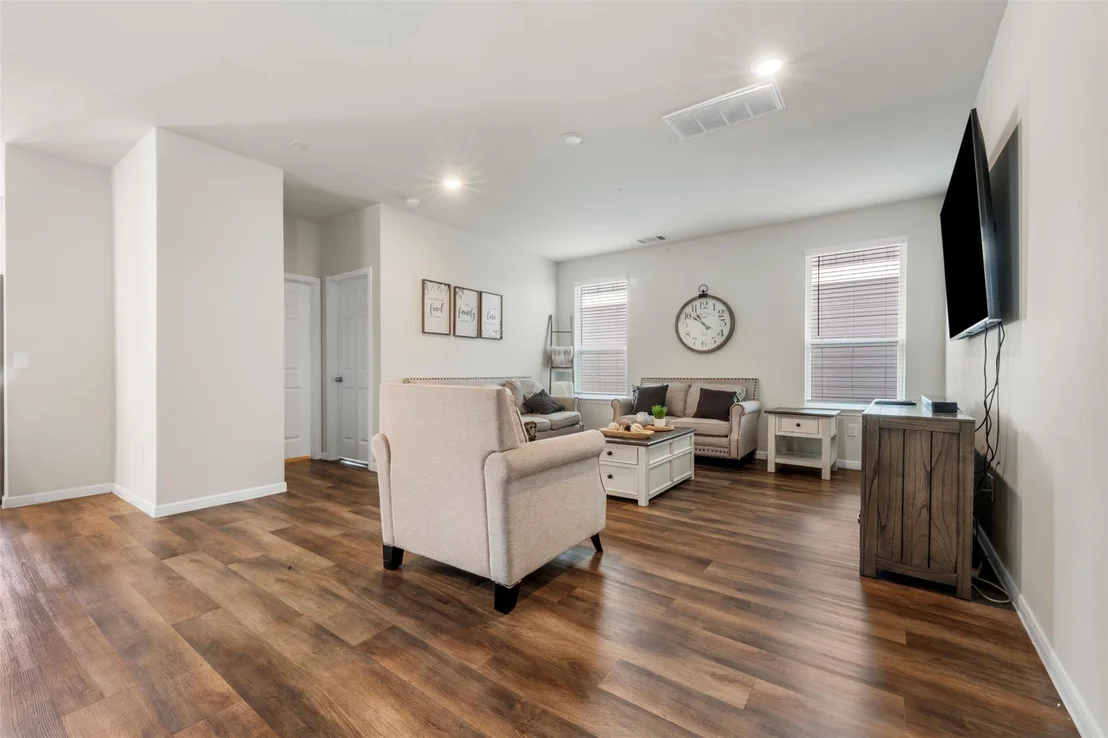 Photo of 4611 Prairie Chase Drive