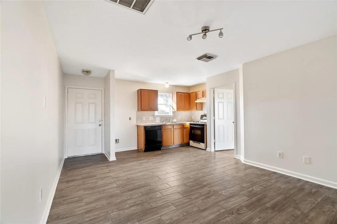 Photo of 4527 Fox Run Street