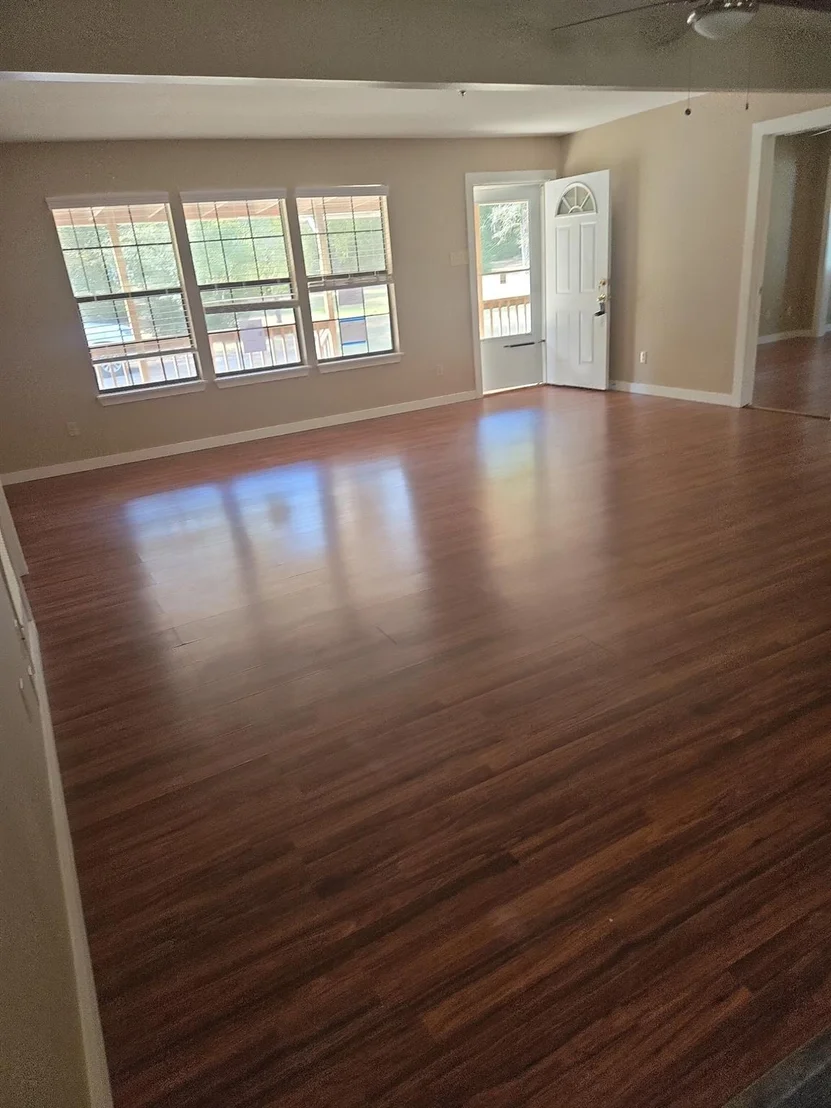 Photo of 20943 Forestview Drive