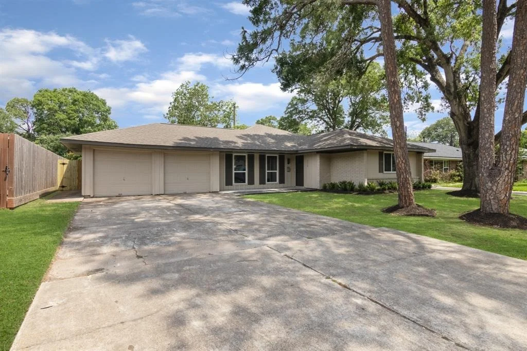 Photo of 5310 Briarbend Drive