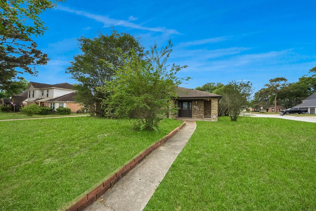 Photo of 8227 Ivan Reid Drive