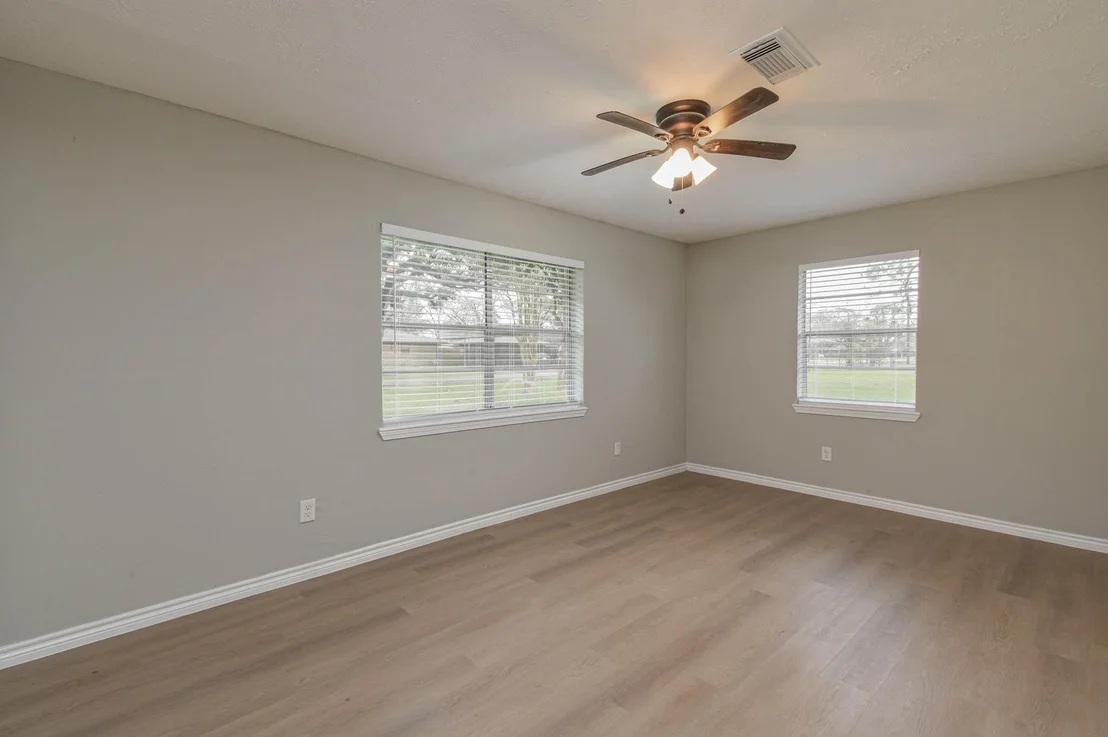 Photo of 2834 Pansy Street