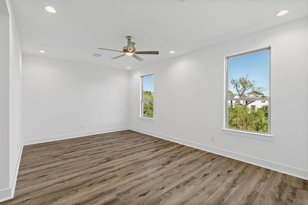 Photo of 5615 Savyon Drive