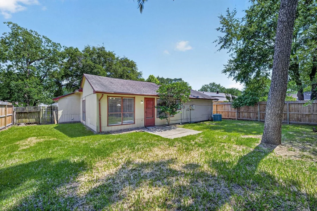 Photo of 4714 Bridgeview Lane
