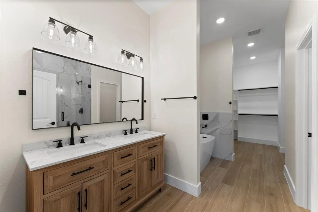 Photo of 10310 Sunset Lane