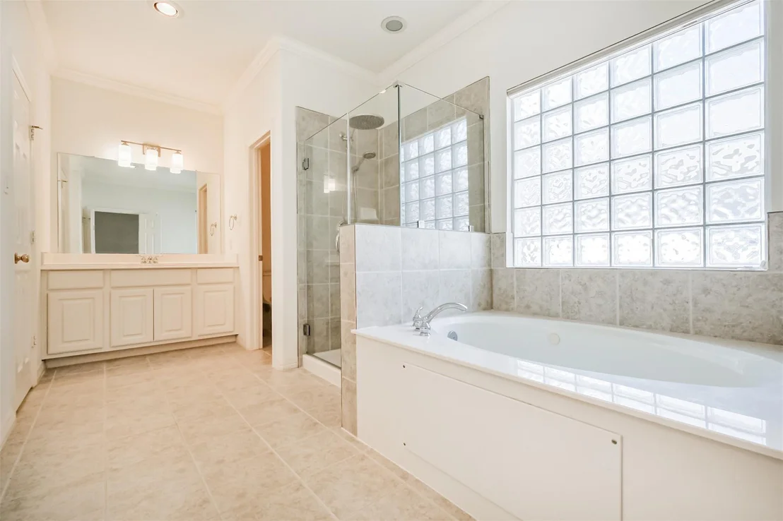 Photo of 1311 Shady Villa Pine