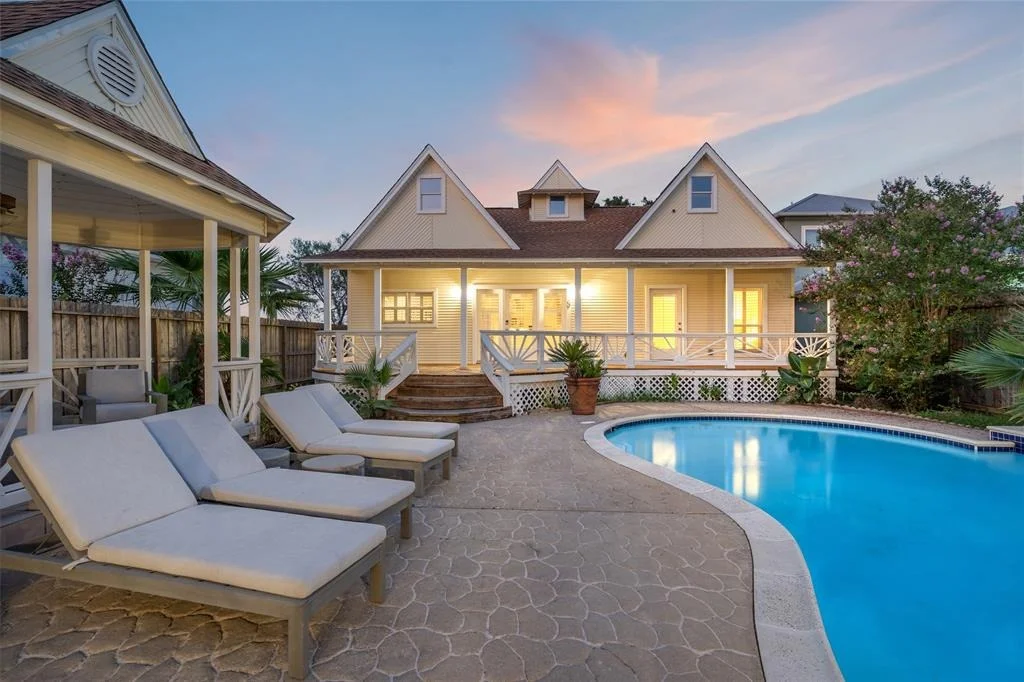 Photo of 4733 W Bayshore Drive