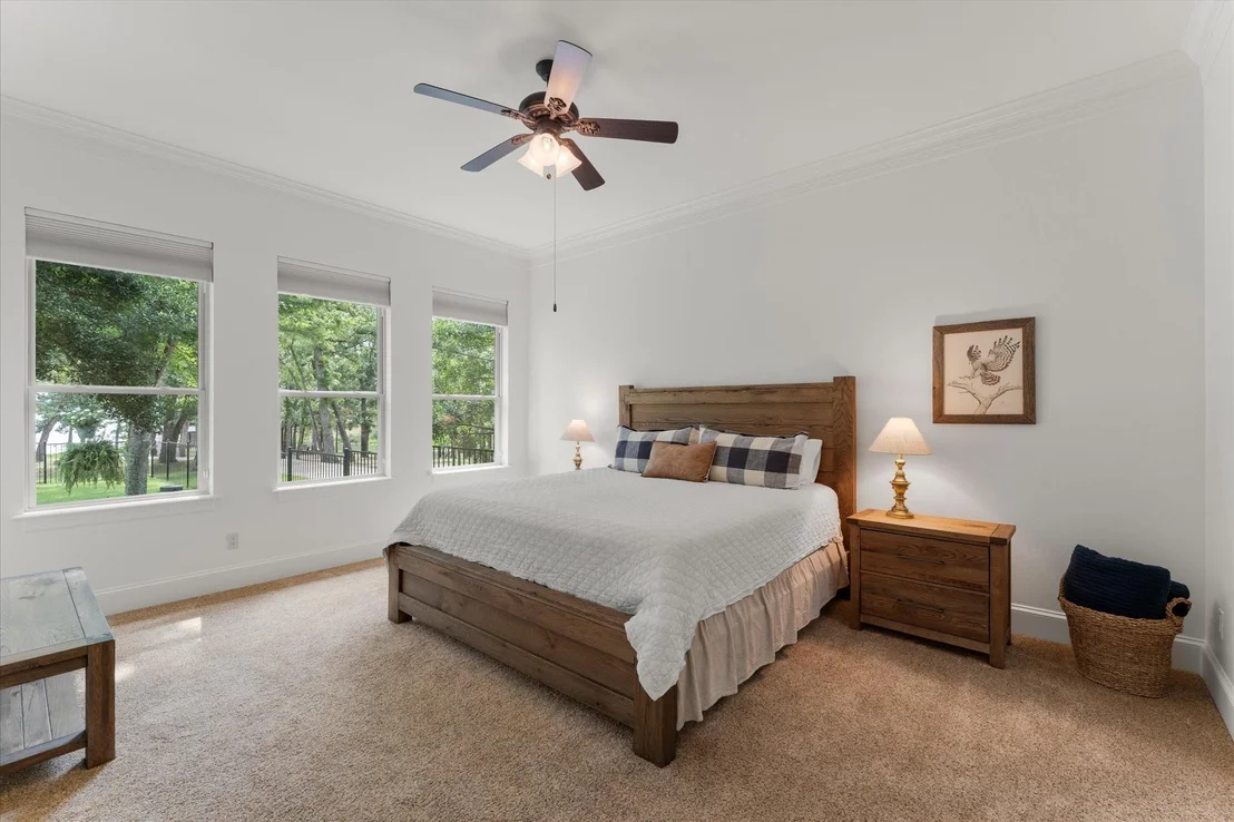 Photo of 940 Private Road 5980