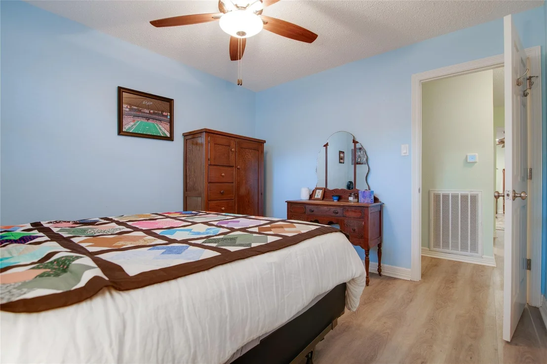 Photo of 1202 Sunset Drive