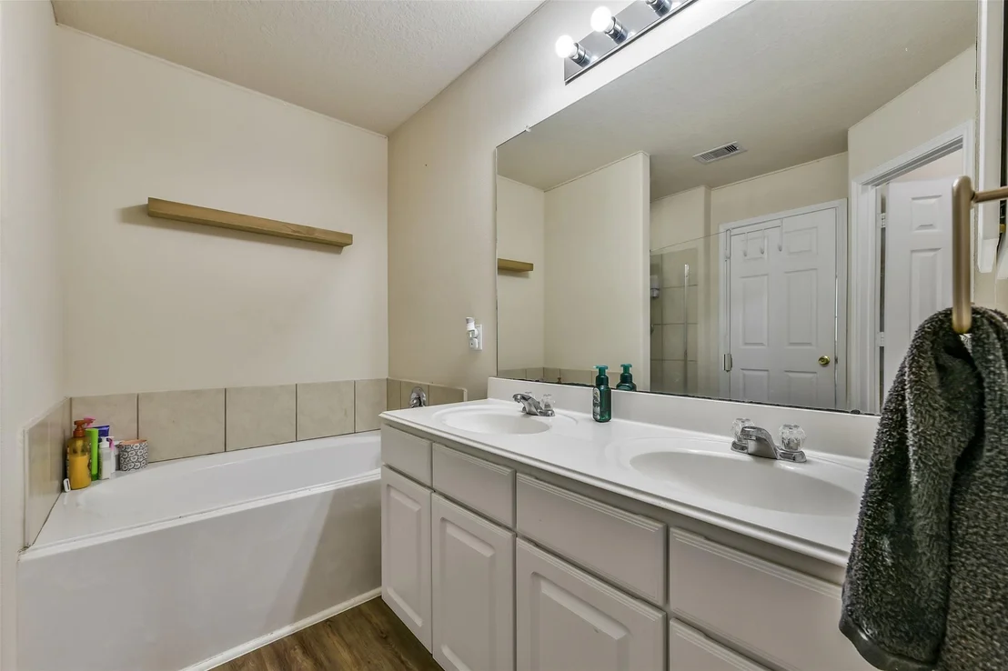 Photo of 4938 Conifer Ridge Way