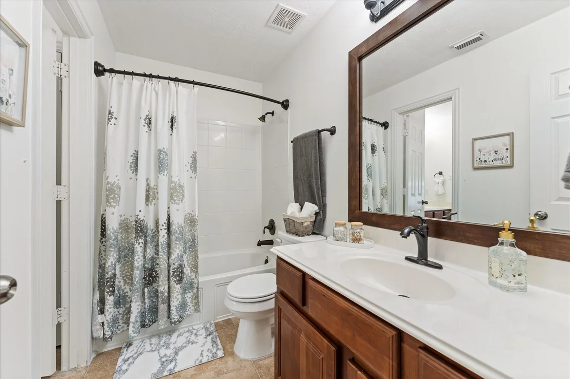Photo of 1726 Summergate Drive
